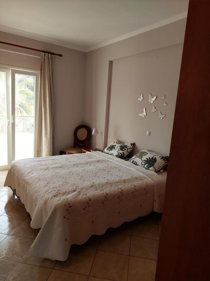 Athena Apartments Vitaládes Esterno foto